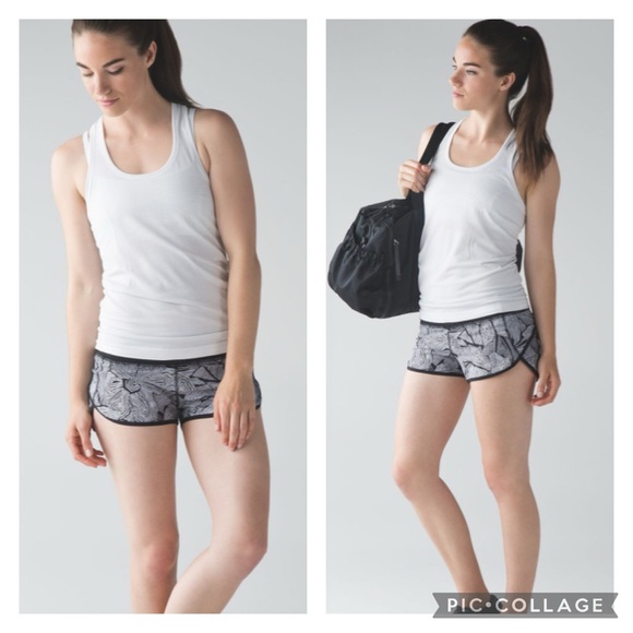 Lululemon Speed Short 2.5” Dottie Tribe White Black Pattern Size 4 - Picture 1 of 10